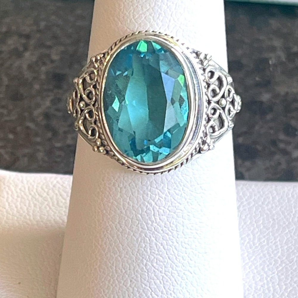 Sterling Silver 925 Ring with Large Faceted Blue Gemstone – Size 8,‎ 14g